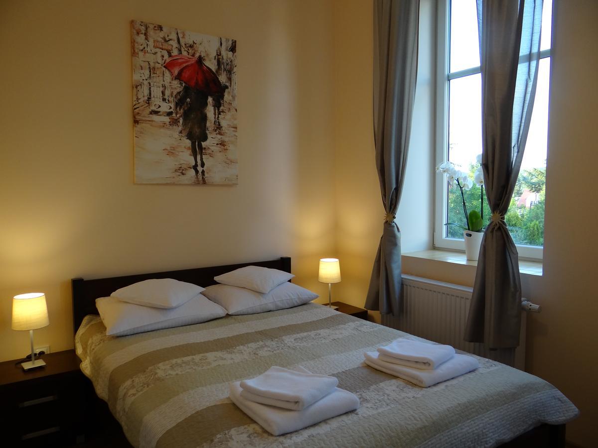 The Lion Rooms 乌斯特龙 外观 照片